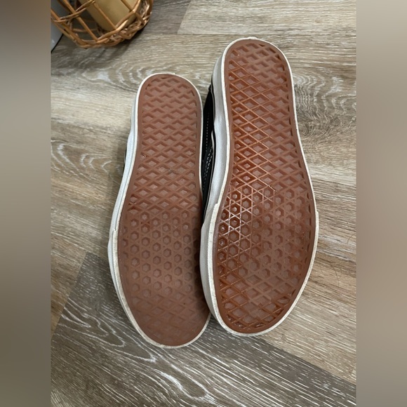 Black slip on vans - Picture 6 of 6
